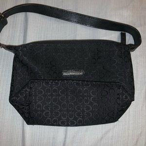 Cute little Guess shoulder bag!